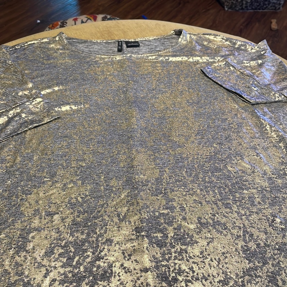 New Directions large short sleeve shirt